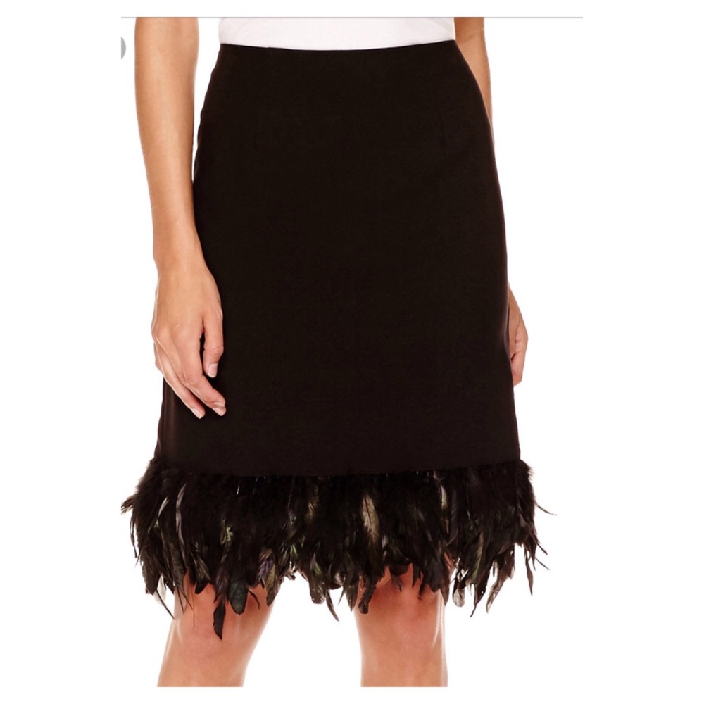 NWT Nicole Miller Skirt with Ostrich Feather Hem